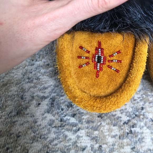 Hand Made baby/toddler Moccasins. NEW - Picture 2 of 3
